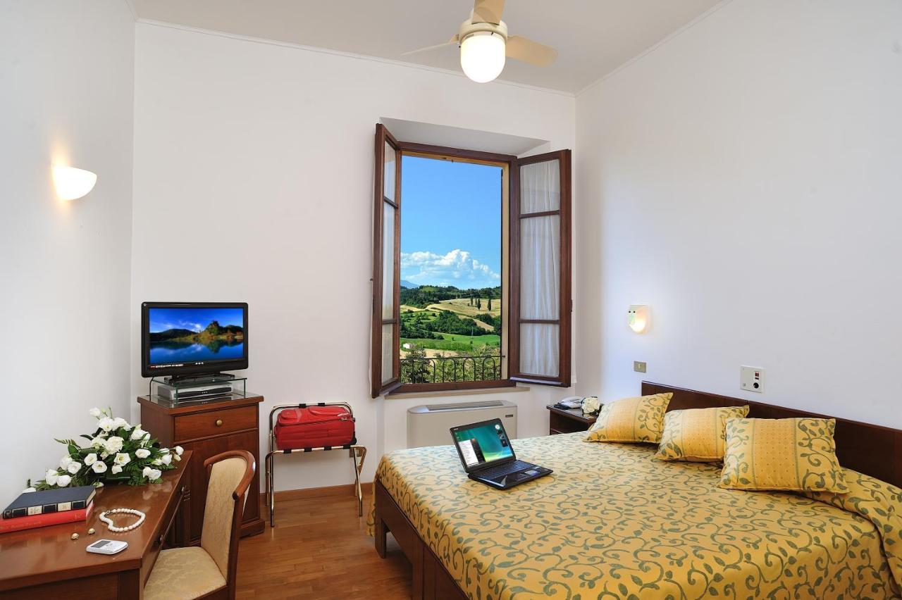 Hotel Bel Sit セニガッリア エクステリア 写真